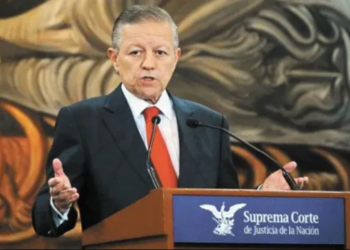 Aprueban en la Comisión del Senado la renuncia de Arturo Zaldívar Lelo de Larrea a la SCJN