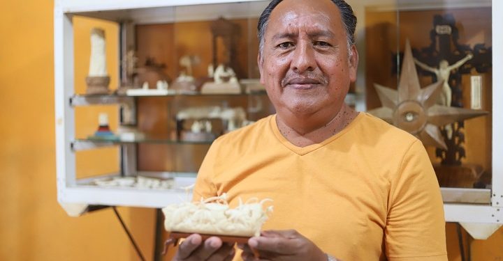 Creación de nacimiento indígena otorga un premio más a destacado artesano tabasqueño