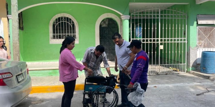 Dona Lenin Amaro, empresario y luchador social silla de ruedas