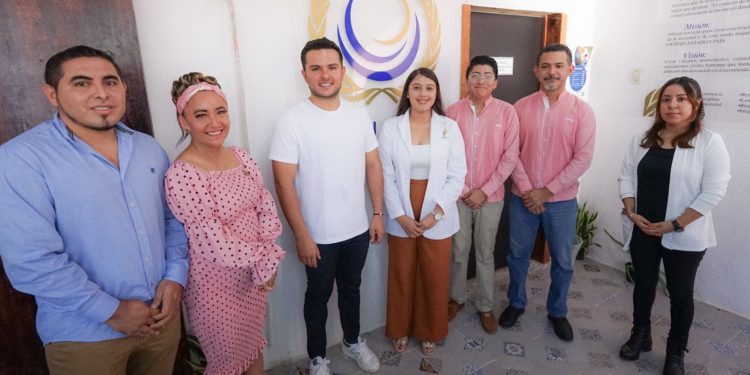 Avanza Pablo Bustamante en el trabajo conjunto con la sociedad civil organizada