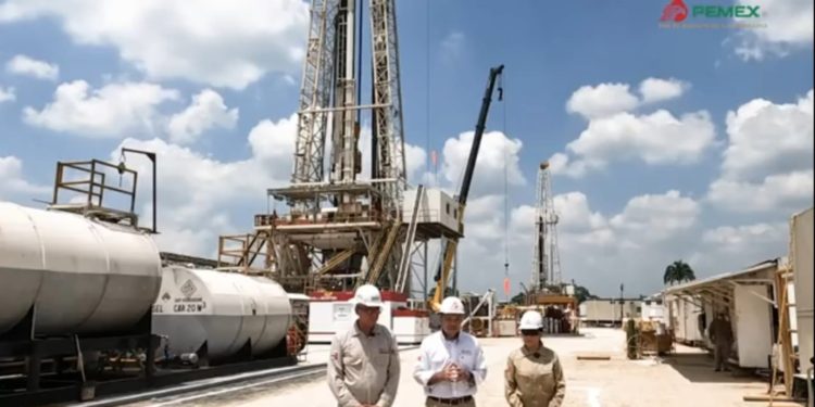 PEMEX estima que en diciembre el campo Madefil podría dar una gota de aceite