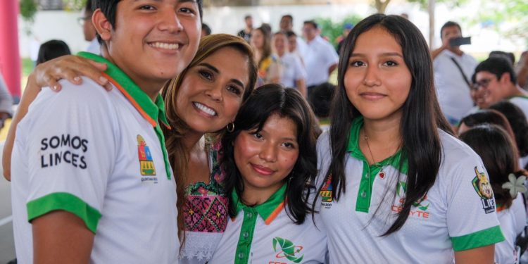 Amplía y entrega Mara Lezama aulas en CECYTE Tulum para un mejor futuro a la juventud