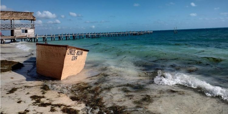 Detienen a 12 personas de cuba en la zona hotelera de Cancún