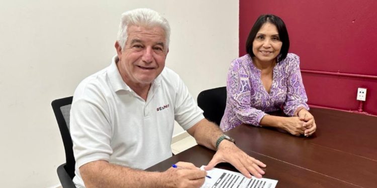 Pepín Obrador se registra como precandidato para senador con MORENA