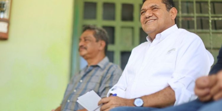 Aclara IEPCT que Javier May no ha incurrido en actos anticipados de campaña