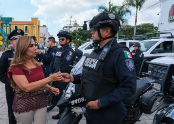 Refuerza Mara Lezama seguridad en Solidaridad con entrega de nuevas patrullas