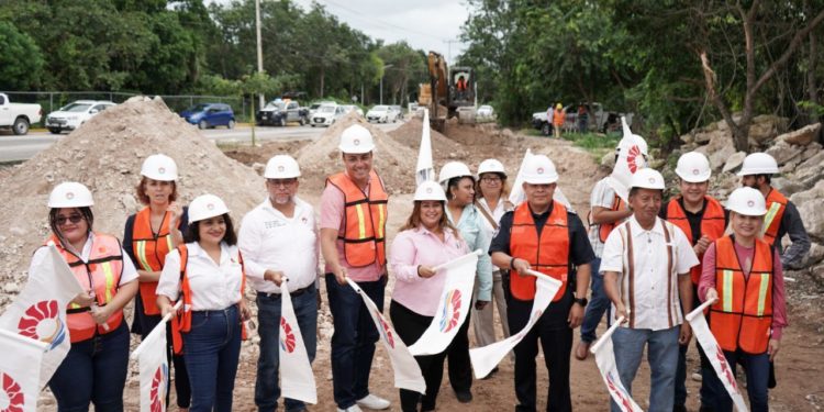 Emprende gobierno de BJ obra de mejoramiento vial en avenida Heberto Castillo
