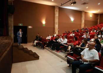 Imparte gobierno de BJ plática de sensibilización a servidores públicos