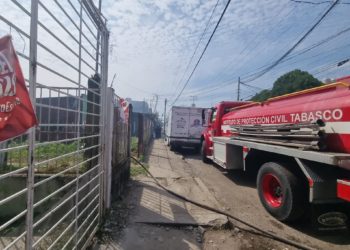 Incidente por Pirotecnia: Incendio en la Colonia Tamulte de las Barrancas en Villahermosa