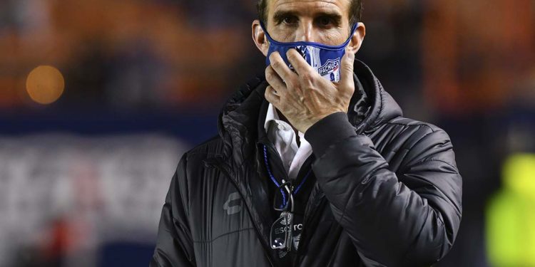 Anuncian a Iván Alonso como nuevo director del Cruz Azul