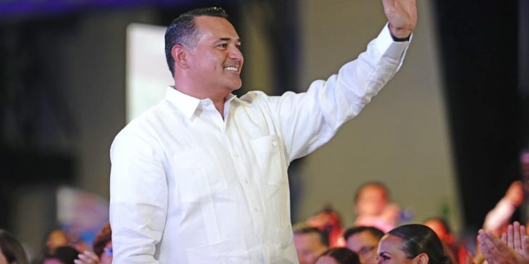 Lidera encuestas Renán Barrera para Gobernatura