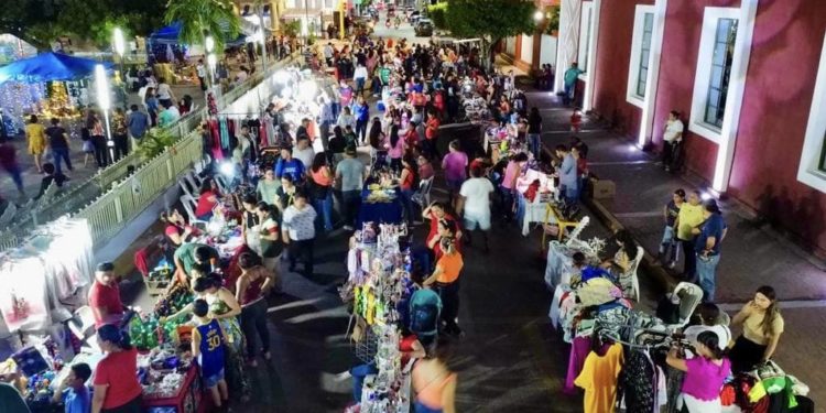 Macuspana fomenta el consumo local a través de la “Expo navideña 2023” de mujeres emprendedoras