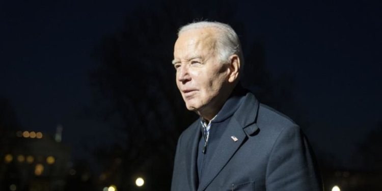 Biden enviará delegación a México para tratar migración