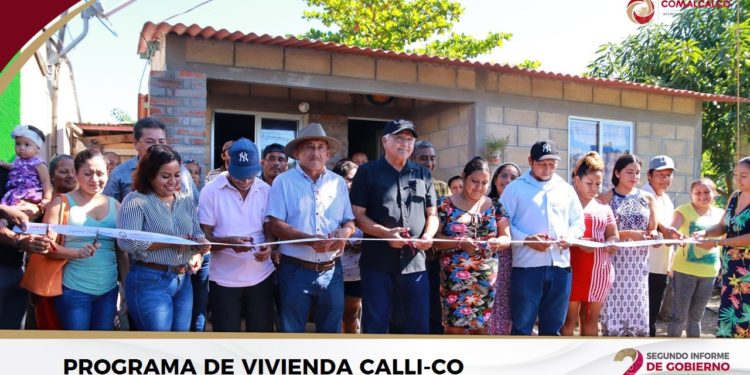 Comalcalco transforma la vida de muchas familias con programas para una vivienda digna