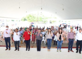 Impulsa el Gobierno de Cárdenas el autoempleo entre las familias del municipio, a través de la entrega de Triciclos