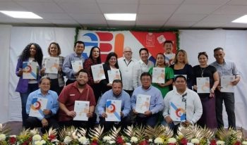 Reconoce el rector Ariel Cetina el compromiso de los profesores de la UPCH