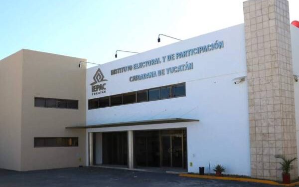 Revelan que hay infiltrados en el personal del Iepac