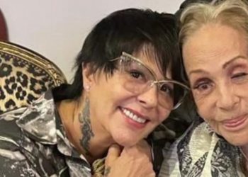 Alejandra Guzmán dio una pequeña entrevista en la que dio a conocer noticias sobre la salud de Silvia Pinal