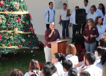 Agradece Guadalupe Castro esfuerzo al personal del DIF a favor de grupos vulnerables