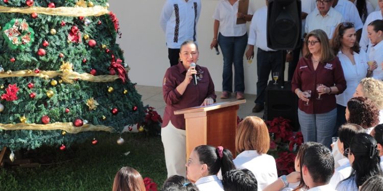 Agradece Guadalupe Castro esfuerzo al personal del DIF a favor de grupos vulnerables