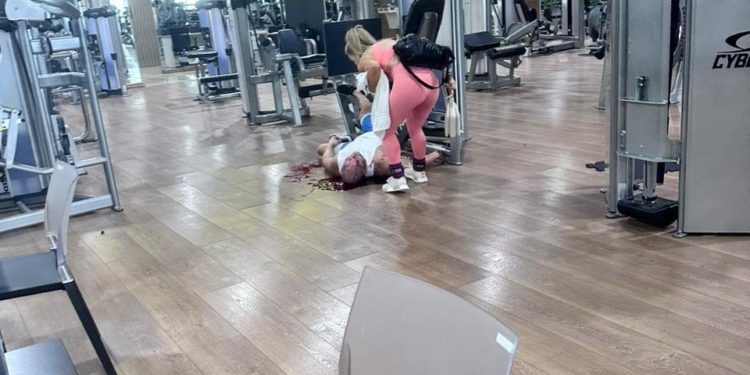 Ejecutan a un hombre dentro de la plaza de Puerto Cancún