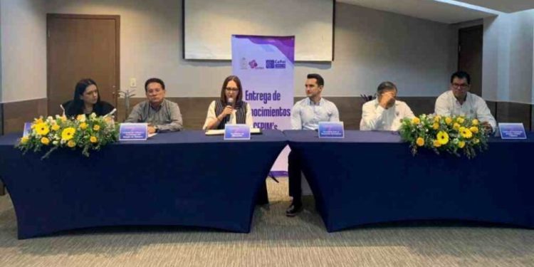 Fortalece CCYTET lazos con sectores educativo y empresarial
