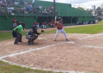 Bombarderos de Cancún se coronan tricampeón en la liga de béisbol