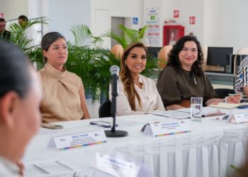 Asiste Mara Lezama a la Séptima Glosa de Gobierno Abierto y Desarrollo Sostenible de Quintana Roo