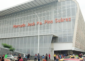 Éxito comercial en el mercado Pino Suárez durante la temporada decembrina
