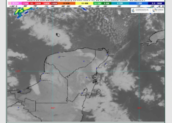 Prevén cielo medio nublado con chubascos en Quintana Roo