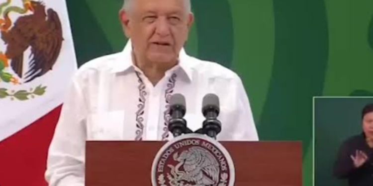 Celebra AMLO la inauguración del primer tramo Interoceánico del Istmo