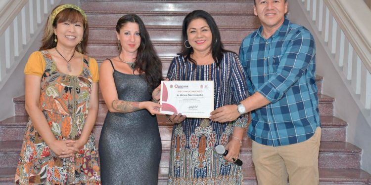 La Fundación de Parques y Museos inauguró la exposición “Abstracta Tempestad”, de la artista española Aries Sarmiento