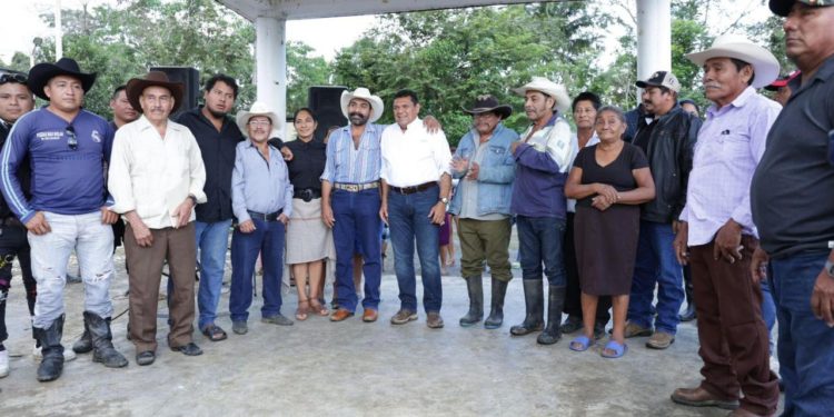 Vamos contra la desigualdad; llega Javier May a la zona indígena chol de Macuspana