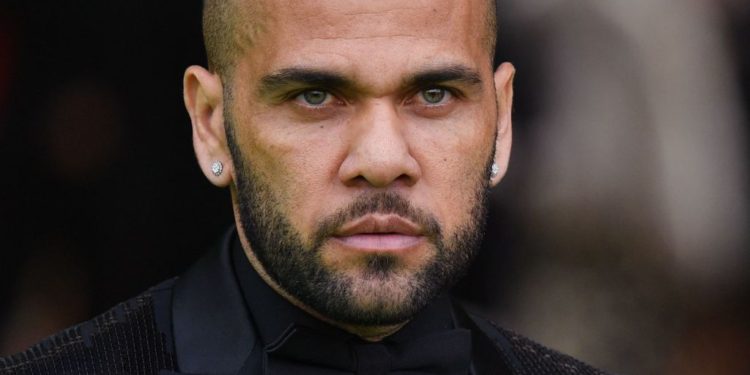 Joven agredida sexualmente exige una condena de 12 años de prisión para el futbolista Dani Alves