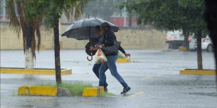 Pronostican lluvias fuertes en la entidad, por extensión del Frente Frío 13