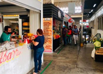 Locatarios llaman a comprar en el mercado Pino Suárez para impulsar la economía local