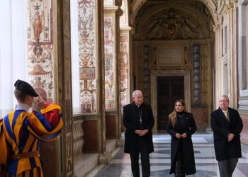 Se reúne Mara Lezama con Monseñor Peña Parra en el Vaticano para hablar de la justicia social para el pueblo de México