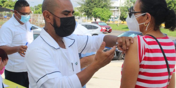 Tabasco registra 202 casos de influenza y autoridades llaman a la vacunación