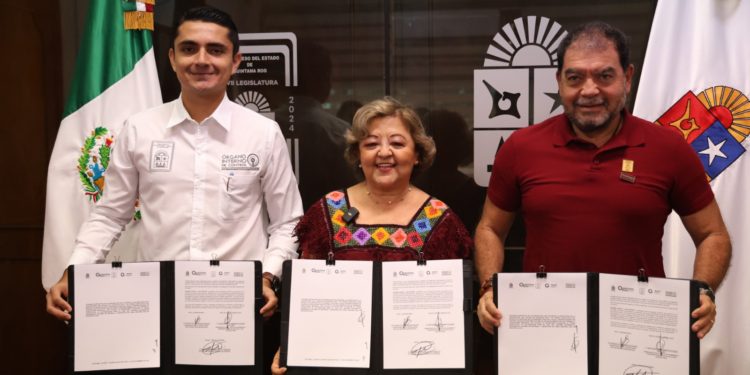 SECOES y Poder Legislativo unen esfuerzos a favor de la transparencia y la rendición de cuentas