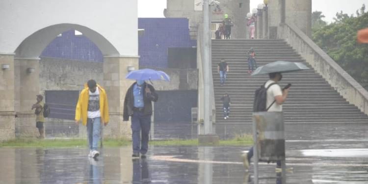 Lluvias intensas durante la mayor parte del día en territorio tabasqueño