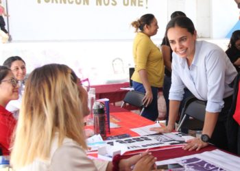 Impulsa Ana Paty Peralta economía y capacitación de las y los cancunenses