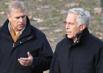 Según documentos judiciales Epstein «pagó a Virginia Giuffre 15 dólares por acostarse con el príncipe Andrés