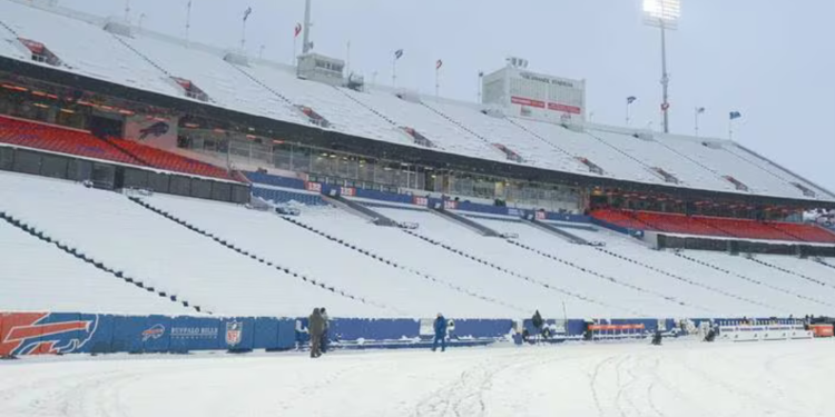 Suspenden juego entre Búfalo y Pittsburgh por tormenta de nieve