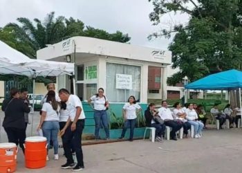 Paro de trabajadores en la Universidad Tecnológica del Usumacinta por presuntos abusos