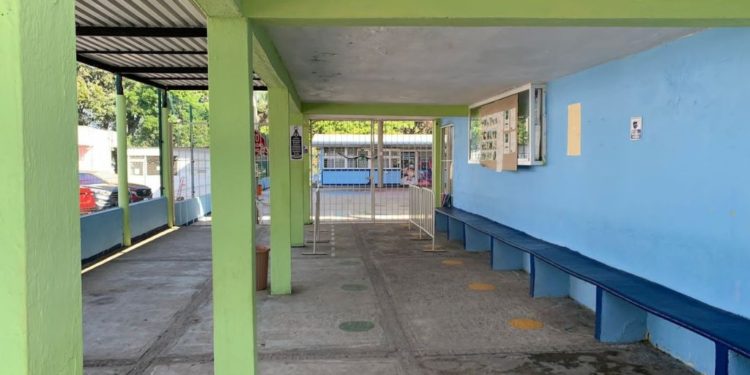 Escuelas operan con normalidad: Destaca Directora de Atención Ciudadana de la SETAB
