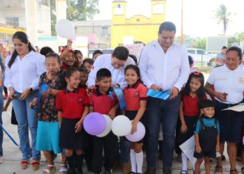 Gobierno de Cunduacán entrega obra en favor de la educación en la Col. Nueva Esperanza