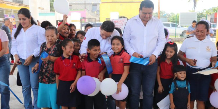 Gobierno de Cunduacán entrega obra en favor de la educación en la Col. Nueva Esperanza