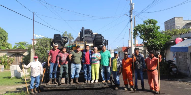 Puerto Ceiba y Carrizal tienen nueva carretera