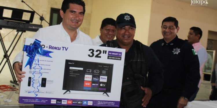 Celebra Gobierno de Jalapa Día del Policía