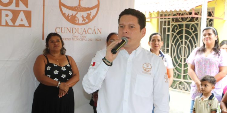 Gobierno de Cunduacán entrega obra en el Poblado Once de Febrero